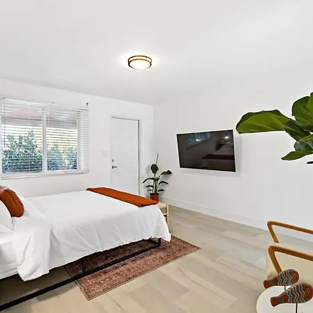 Lovely Rental Unit With Free Parking On Premises Fort Lauderdale Exterior photo